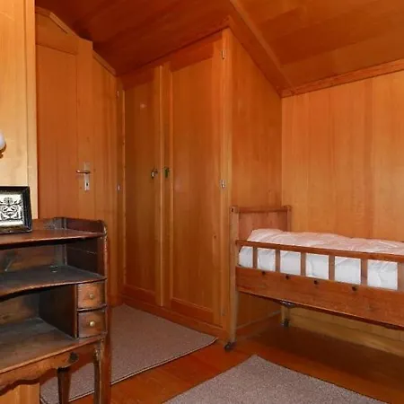 Sleeps 9 Wifi Gstaad