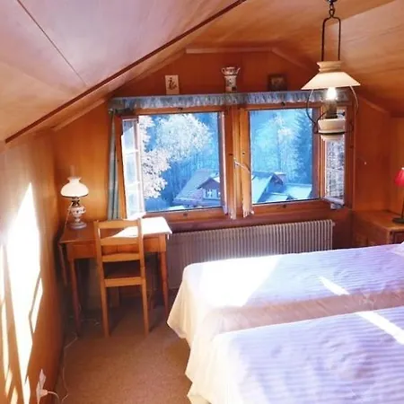 Sleeps 9 Wifi